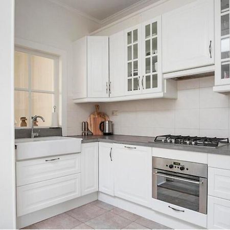 Een Heerlijke Woning Op Loopafstand Van Centrum! Leeuwarden Esterno foto