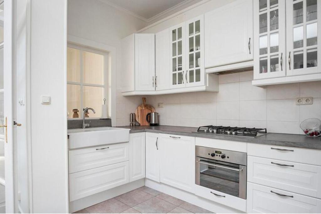 Een Heerlijke Woning Op Loopafstand Van Centrum! Leeuwarden Esterno foto