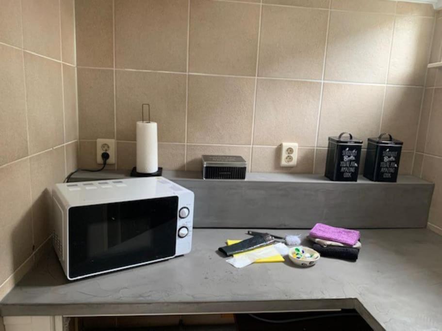Een Heerlijke Woning Op Loopafstand Van Centrum! Leeuwarden Esterno foto